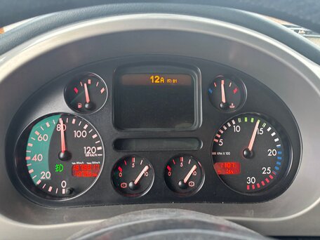 2003 DAF XF 95, пурпурный, 2400000 рублей, вид 4