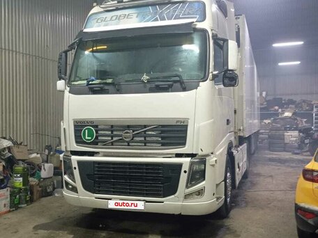 2012 Volvo FH, белый, 4200000 рублей, вид 1