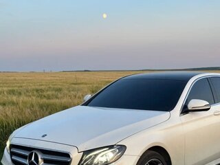 2018 Mercedes-Benz E-Класс 200 V (W213, S213, C238), белый, 3300000 рублей, вид 1