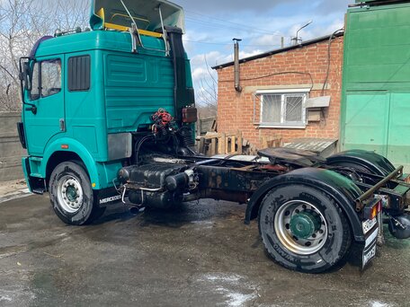 1990 Mercedes-Benz Actros, зелёный, 850000 рублей, вид 4