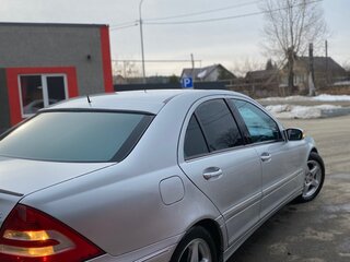 2006 Mercedes-Benz C-Класс 280 II (W203) Рестайлинг, серебристый, 850000 рублей, вид 4