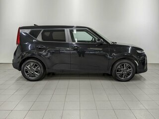 2021 Kia Soul III, чёрный, 1840000 рублей, вид 4