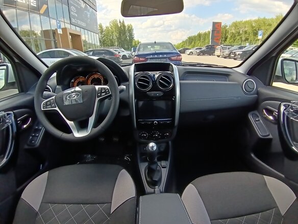 2026 Lada (ВАЗ) Largus Cross I Рестайлинг, белый - вид 9