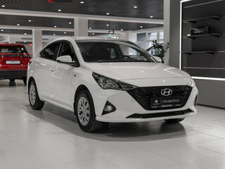 2022 Hyundai Solaris II Рестайлинг, белый, 1645000 рублей, вид 2