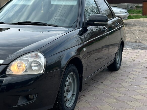 2016 Lada (ВАЗ) Priora I Рестайлинг, чёрный, 600000 рублей
