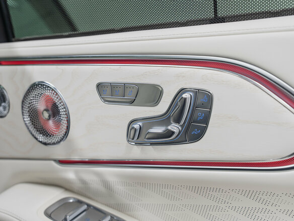 2026 Zeekr 8X 70 kWh, чёрный, 12190000 рублей - вид 35