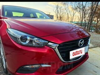 2017 Mazda Axela III Рестайлинг, красный, 1650000 рублей, вид 4