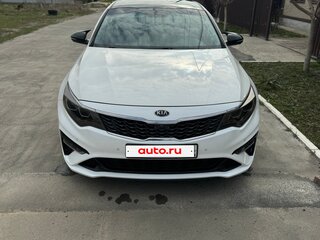 2020 Kia Optima IV Рестайлинг, белый, 1830000 рублей, вид 3