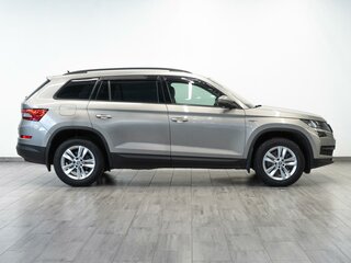 2018 Skoda Kodiaq I, бежевый, 2779000 рублей, вид 5