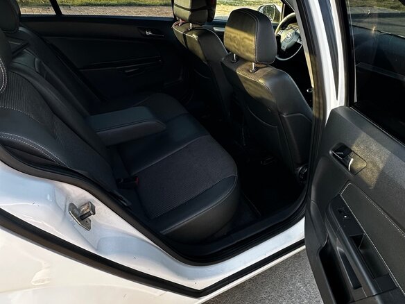 2010 Opel Astra H Рестайлинг, белый, 580000 рублей - вид 7