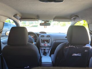 2010 Ford Focus II Рестайлинг, серебристый, 680000 рублей, вид 5