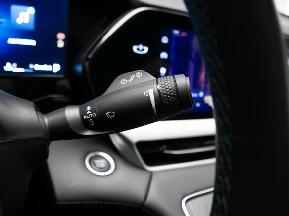 2025 Geely Monjaro I Рестайлинг, серый, 3860000 рублей - вид 17
