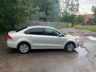 2012 Volkswagen Polo V, золотистый, 525000 рублей, вид 3