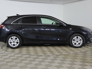2021 Kia Ceed III Рестайлинг, чёрный, 2199990 рублей, вид 4