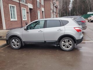 2013 Nissan Qashqai I Рестайлинг, серебристый, 1000000 рублей, вид 4