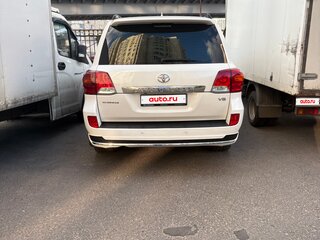 2013 Toyota Land Cruiser 200 Series Рестайлинг 1, белый, 3000000 рублей, вид 4