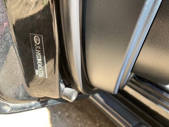 2010 Lexus LX 570 III, чёрный, 4200000 рублей - вид 10