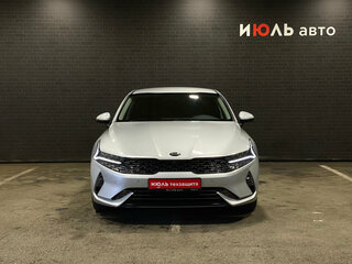 2021 Kia K5 III, серебристый, 2740000 рублей, вид 2