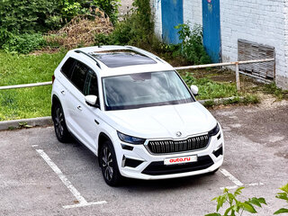2022 Skoda Kodiaq I Рестайлинг, белый, 4200000 рублей, вид 3
