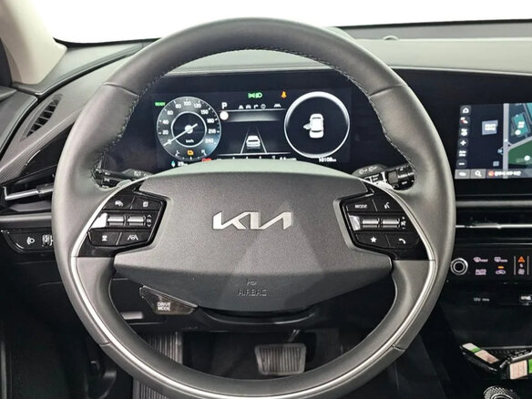 2022 Kia Niro II, чёрный, 1257000 рублей - вид 11
