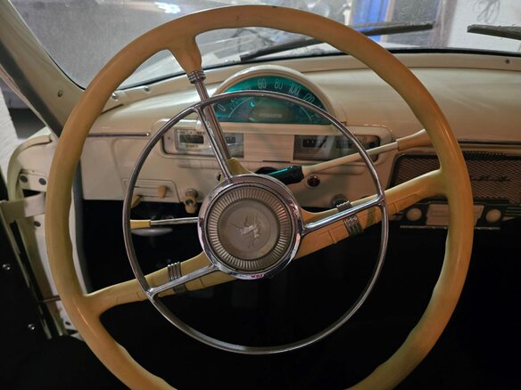 1965 ГАЗ 21 «Волга» 21Р, бежевый, 800000 рублей - вид 5