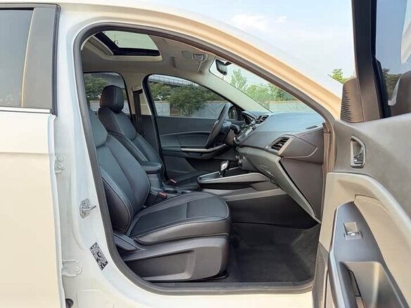 2016 Ford Escort VI, белый, 1000000 рублей - вид 16