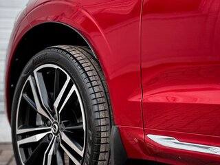 2021 Volvo XC60 II Рестайлинг, красный, 5850000 рублей, вид 3