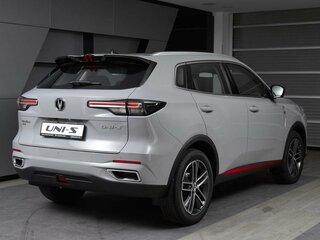 2025 Changan UNI-S I, серебристый, 3179900 рублей, вид 4