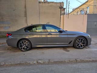 2021 BMW 5 серии 520d xDrive VII (G30/G31/G38) Рестайлинг, серый, 5600000 рублей, вид 2