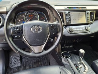 2013 Toyota RAV4 IV (XA40), серебристый, 1900000 рублей, вид 4