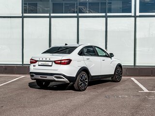 2024 Lada (ВАЗ) Vesta Cross I Рестайлинг (NG), белый, 1330000 рублей, вид 2