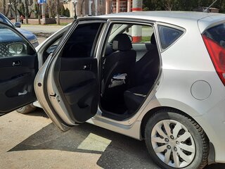 2011 Hyundai i30 I Рестайлинг, серебристый, 600000 рублей, вид 2