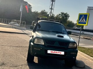 2005 Mitsubishi L200 III, зелёный, 700000 рублей, вид 3