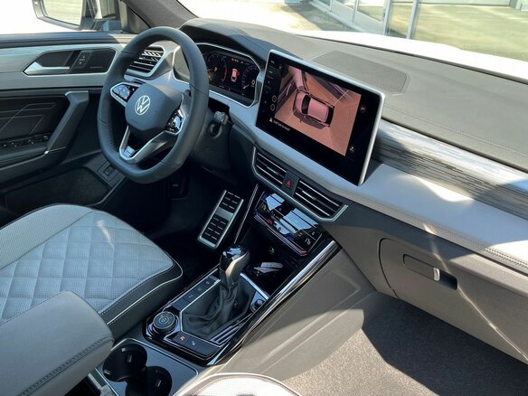 2024 Volkswagen Tayron X I Рестайлинг, белый, 5000000 рублей - вид 29
