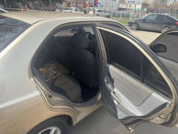 2004 Hyundai Accent ТагАЗ II, бежевый, 400000 рублей - вид 11