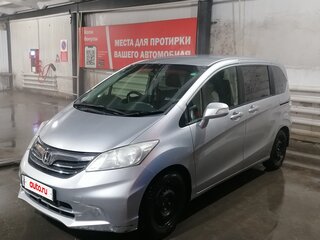 2013 Honda Freed I Рестайлинг, серебристый, 1102000 рублей, вид 3