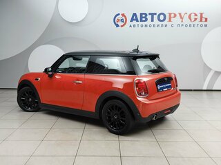 2019 Mini Hatch Cooper III (F55/F56) Рестайлинг, оранжевый, 1621000 рублей, вид 2