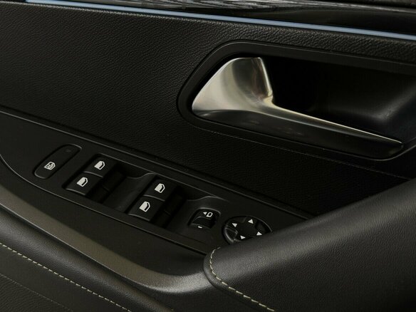2021 Peugeot 2008 6AT II, белый - вид 10