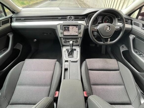 2017 Volkswagen Passat B8, пурпурный - вид 7