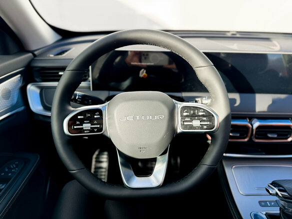 2026 Jetour X70+ I Рестайлинг, чёрный, 3399000 рублей - вид 13