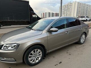2013 Volkswagen Passat B7, бежевый, 800000 рублей, вид 1