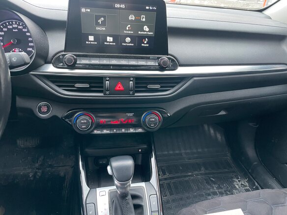 2019 Kia Cerato IV, белый, 1950000 рублей - вид 8