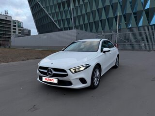 2019 Mercedes-Benz A-Класс 200 IV (W177), белый, 2900000 рублей, вид 1
