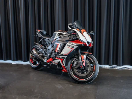 2022 Yamaha YZF-R1, чёрный, 2100000 рублей, вид 1