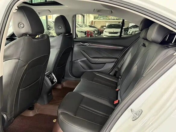 2022 Skoda Octavia IV (A8), белый, 2040007 рублей - вид 10