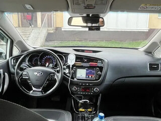 2017 Kia Ceed II Рестайлинг, белый, 1569000 рублей, вид 4