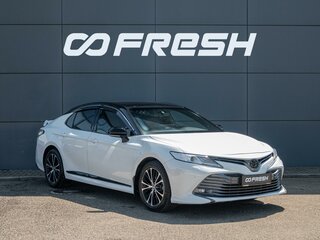 2020 Toyota Camry VIII (XV70), белый, 2630000 рублей, вид 1