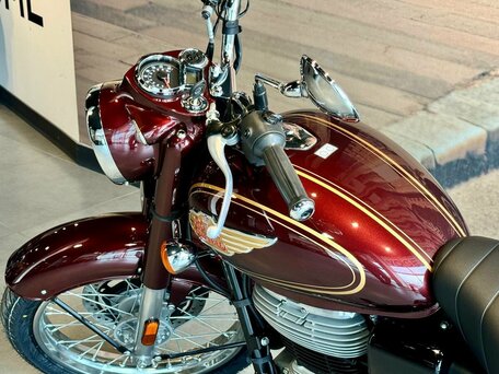 2025 Royal Enfield Bullet 350, красный, 461000 рублей, вид 2