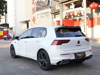 2023 Volkswagen Golf VIII, белый, 1566000 рублей, вид 5
