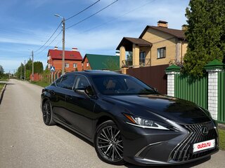 2021 Lexus ES 250 VII Рестайлинг, серый, 4550000 рублей, вид 1